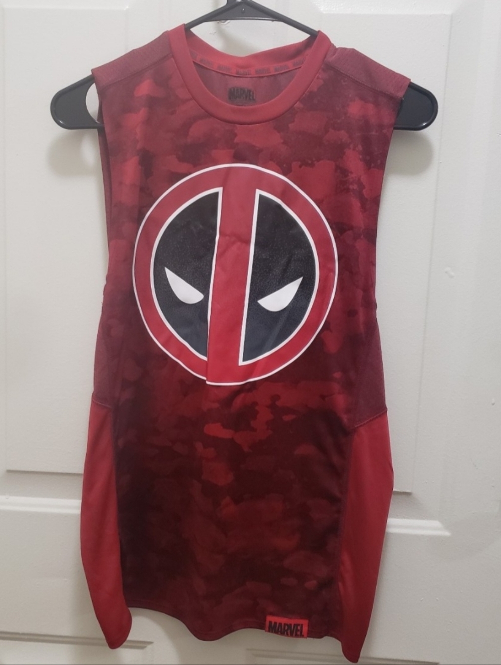 Hot Topic- Marvel, Dead Pool, tank top, size M